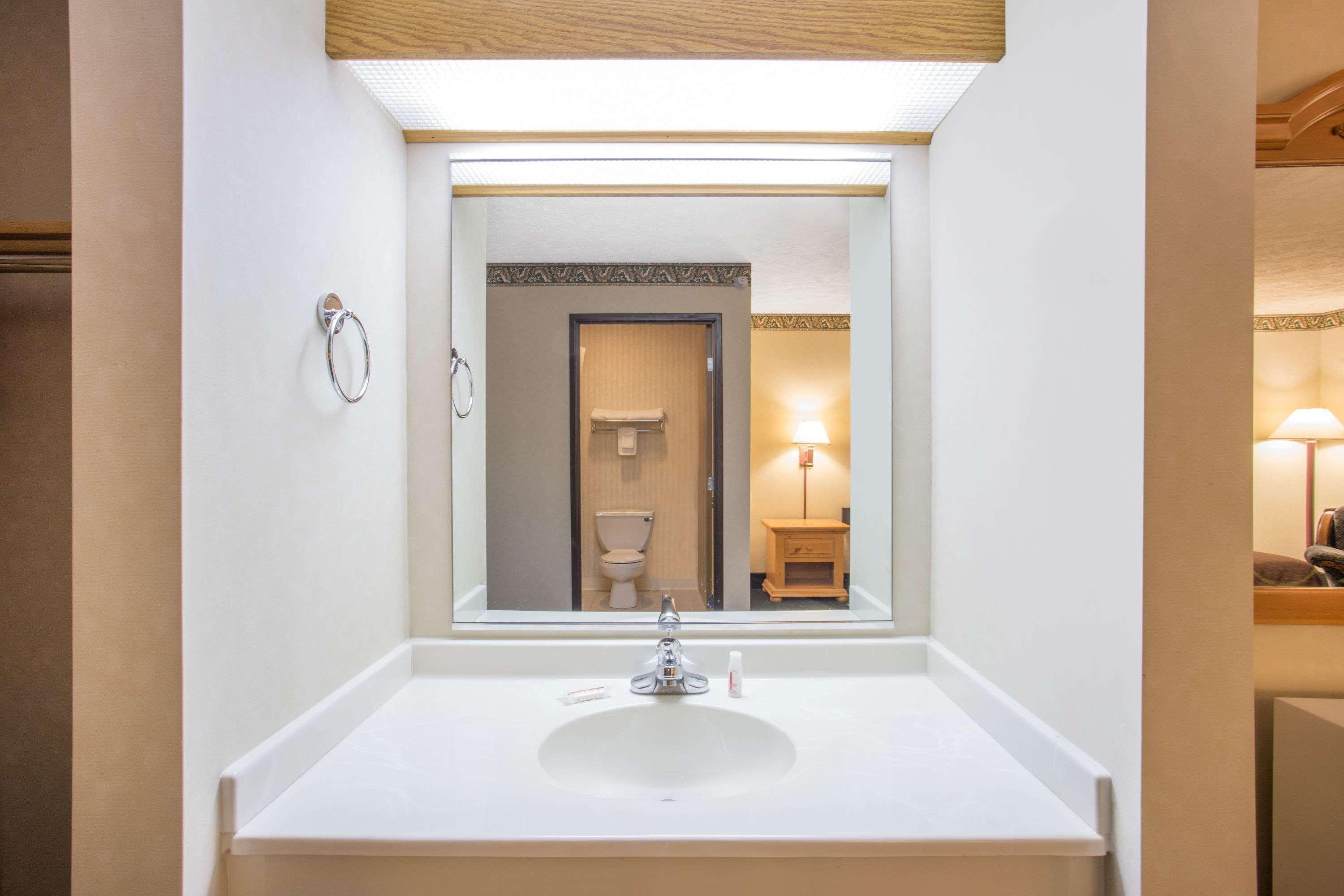 Burgundy Inn & Suites By Oyo El Paso Luaran gambar