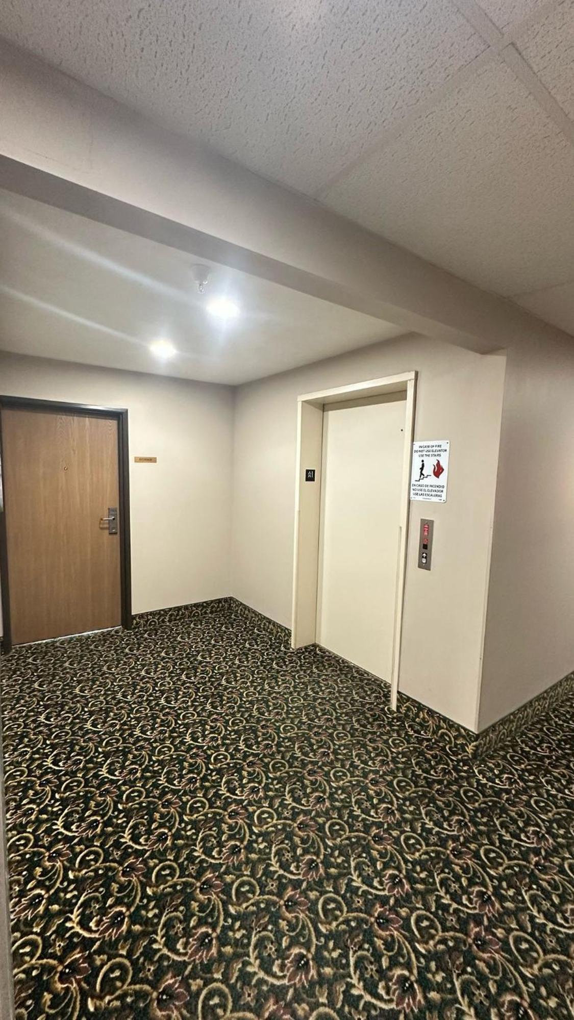 Burgundy Inn & Suites By Oyo El Paso Luaran gambar